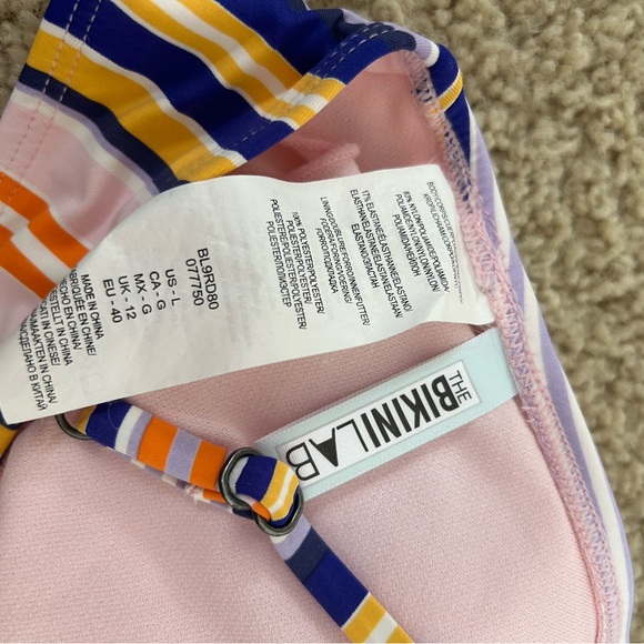 bikini top barely worn!! - Picture 2 of 3